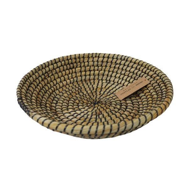 Home and Styling Round Natural Woven Basket Black and Brown 35cm BD3000110 | Handcrafted Seagrass Decorative Basket | Rustic Table Centrepiece or Fruit Basket | Eco-Friendly Storage Basket for Kitchen or Living Room
