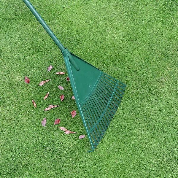 JVL Telescopic Garden Rake Green H108-152cm x W45cm x D4cm 20-062 | Multi-Use Broom and Rake | Telescopic Handle that easily Adjusts | Lightweight and Durable