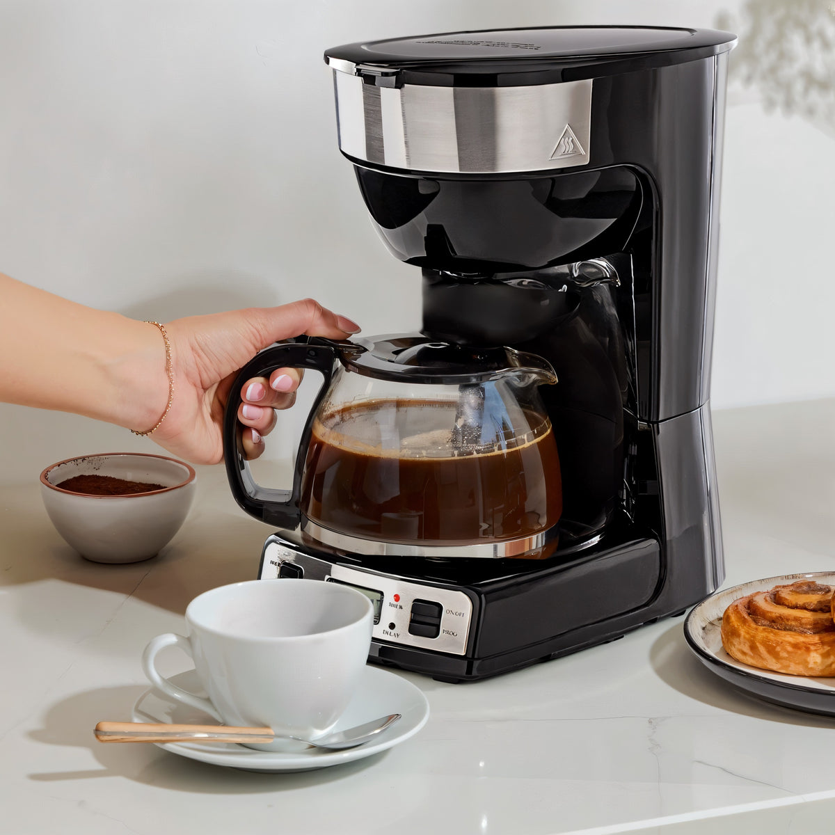 Quest Digital Coffee Maker Black 1.5Ltr 900W 30cm x 16cm x 25cm 35210 | On-Off Switch | 24 Hour Delay Function | Digital Controls | Automatic Shut off after 40 Minutes | Reusable Nylon Filter | 30 Second Anti-Drip Function | Boil Dry Protection | Easy Clean | upto 12 Cups | Cord Length 0.7Mtr