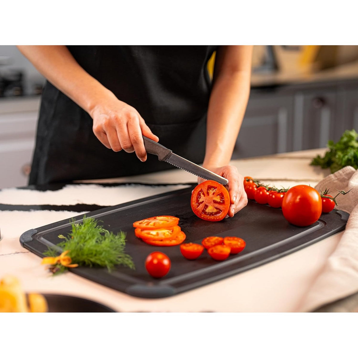 Zyliss Serrated Tomato Knife Grey 110mm E920288 | Blade Guard Included | German Stainless Steel