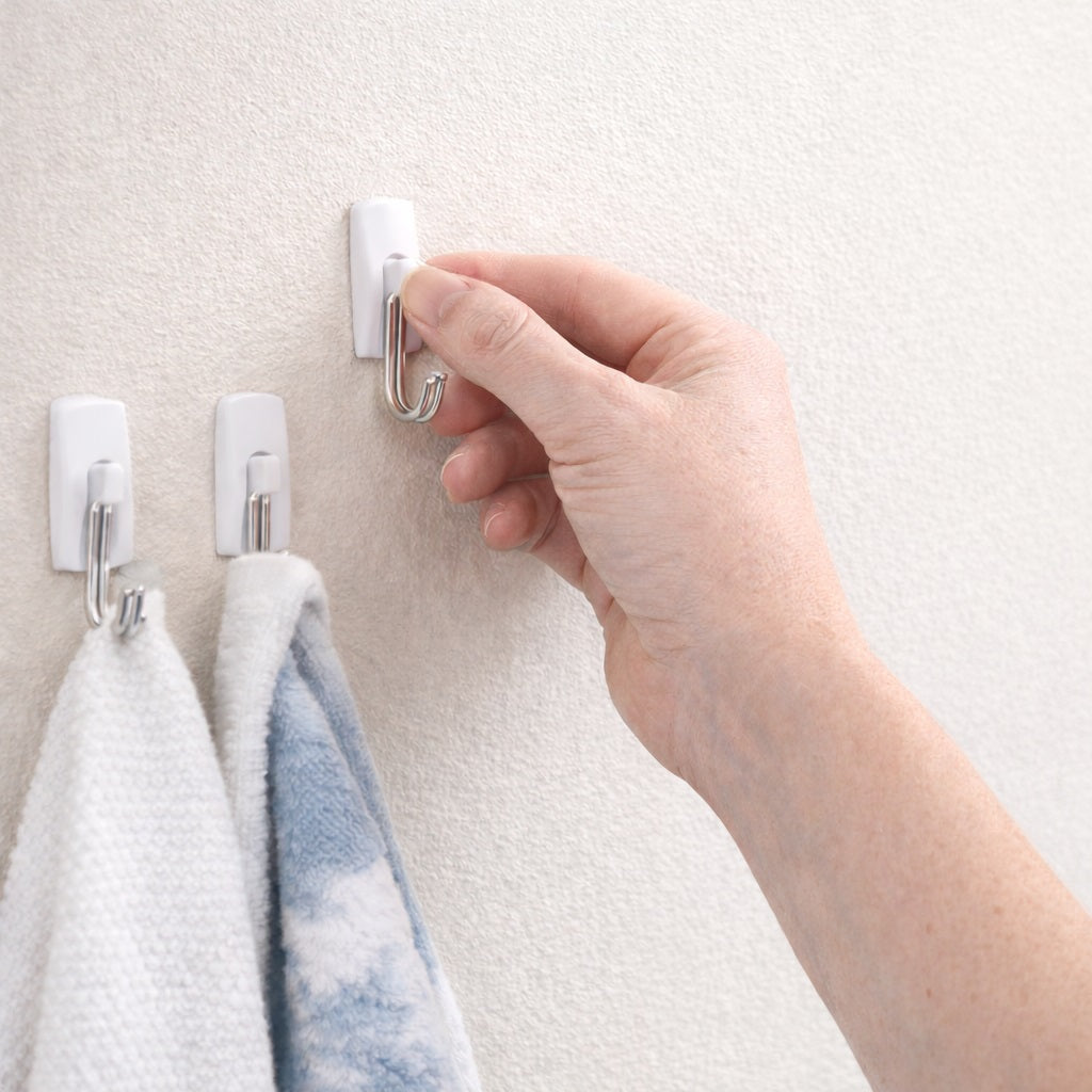 Command 3M Wire Hooks with 4 Strips White Small Pack of 3 17067ES | Damage-Free Hanging | Holds Strongly | Removes Cleanly | General Purpose