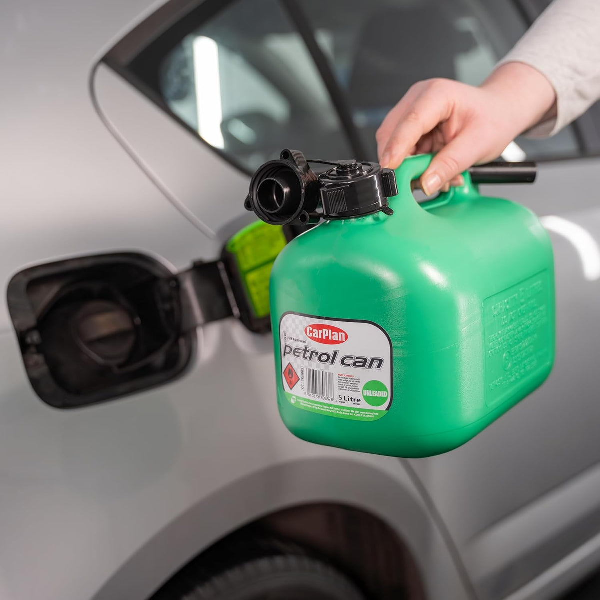 CarPlan Plastic Unleaded Petrol Can Green 5Ltr TPH005 | A Flexible Pouring Spout | Colour-Coded Green for Unleaded Fuel