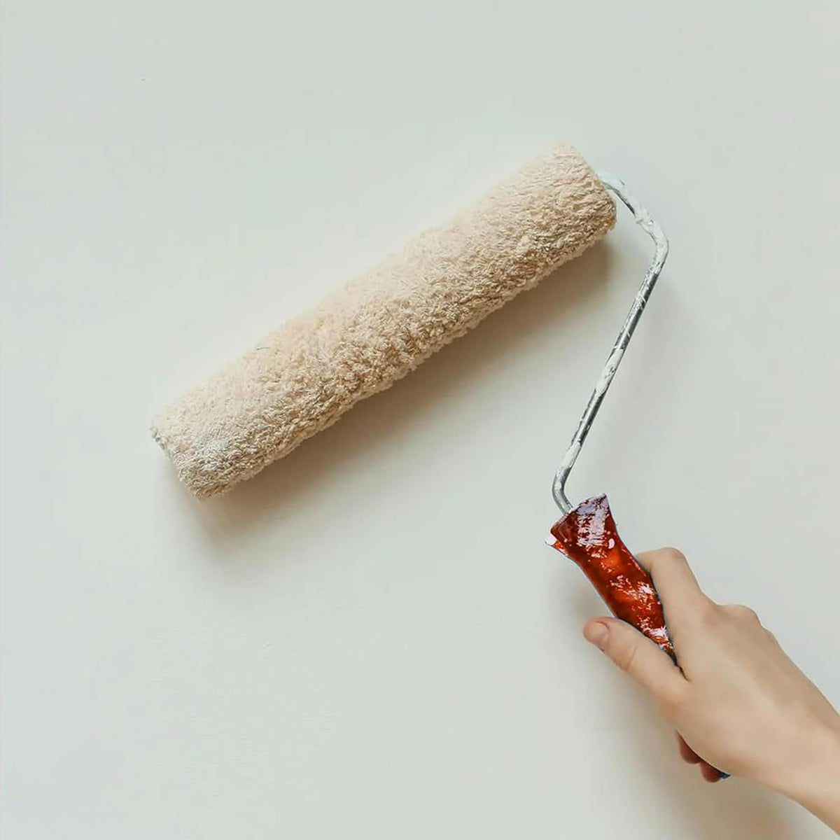 Dekton Paint Roller Cage Frame with Head Sleeves Red 9-Inch DT95875H | Heavy Duty Roller Handle | Durable Steel Frame for Painting | Smooth Rolling Paint Frame | Home Painting Tool | Ceiling Paint Roller | Wall Painting Roller Frame