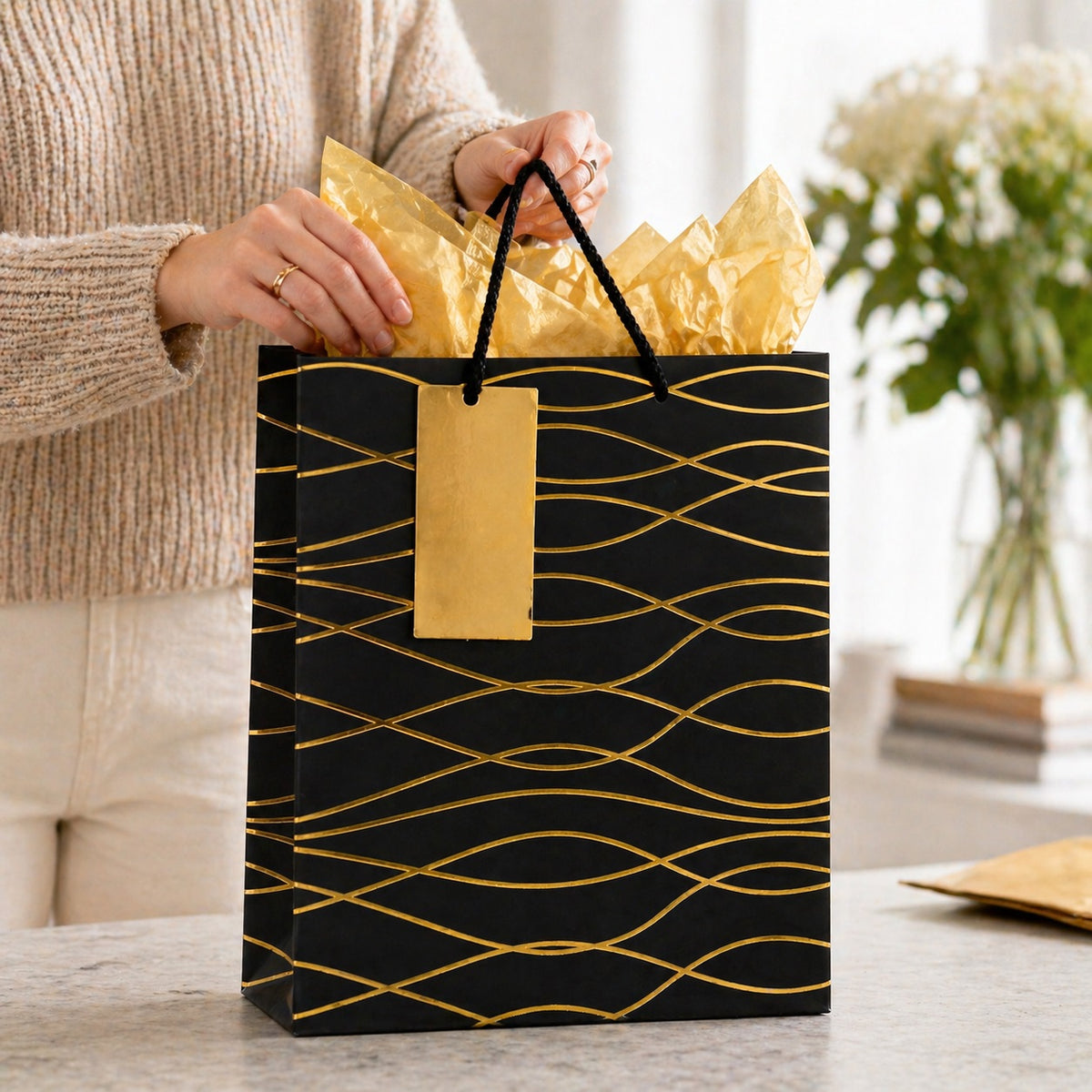 Clairefontaine Eurowrap Geo Gift Bags Black Medium 21.5cm x 10.2cm x 25.3cm Pack of 6 35477-3C | Strong Paper Gift Bags | Rope Handle Carry Bags | Premium Black and Gold Design | 100 Percent Recyclable Material | Ideal for Gifts and Parties