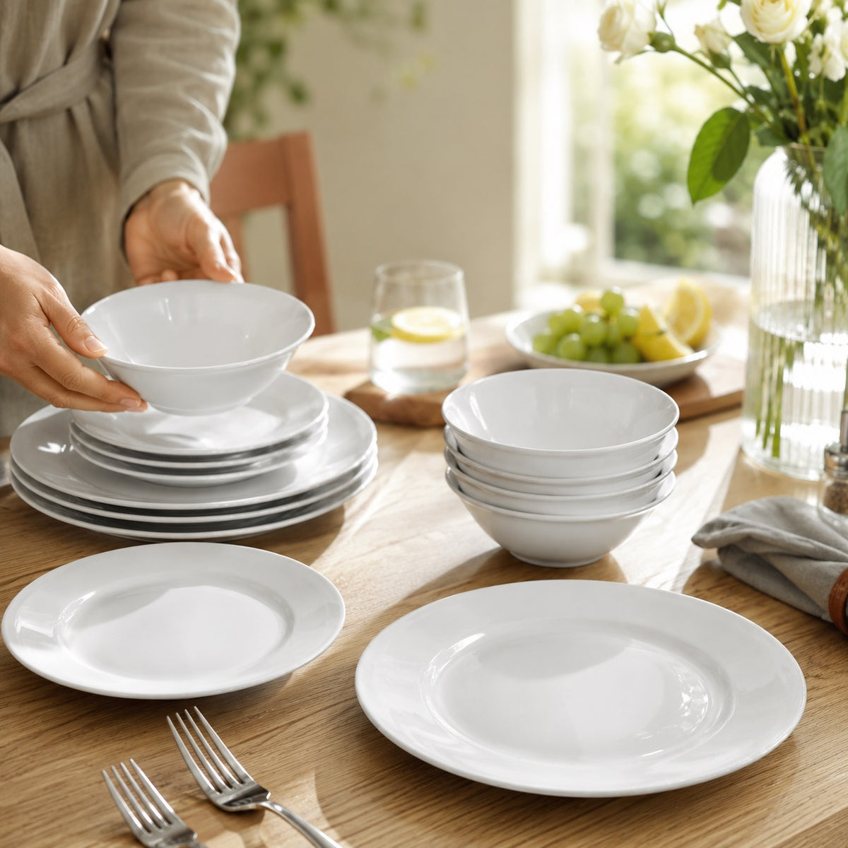 Highlands Porcelain Dinner Set White 12-Piece BAS23 | Perfect Size For Everyday Use | Microwave and Dishwasher Safe | Durable and Long Lasting | 4x 9-Inch Dinner Plates | 4x 7.5-Inch Side Plate | 4x 7-Inch Salad Bowl