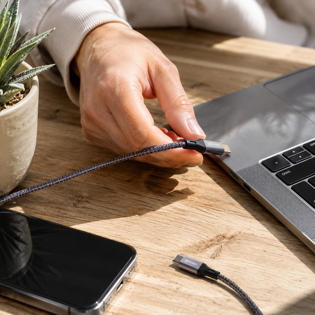 Groov-e USB-C to USB-C Charging Cable Grey 2Mtr GVMA028SG | Charge and Sync | 100W Power Delivery | 480 Mbps Data Transfer Speed