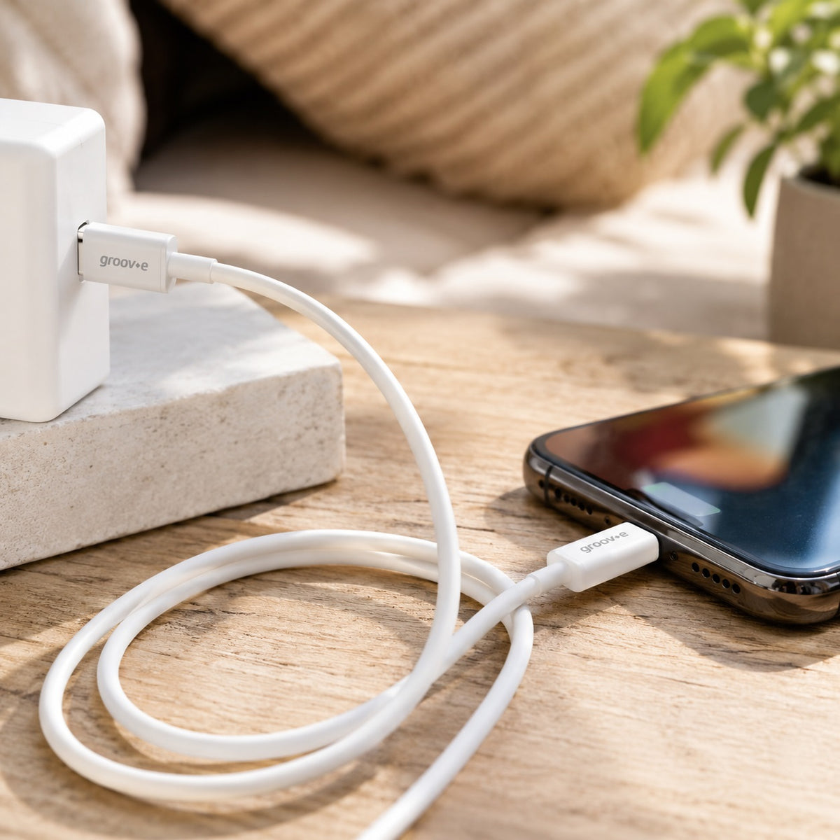 Groov-e USB-C to USB-C Charging Cable White 1Mtr GVMA021WE | Fast Charge Compatible | 2.4Amp