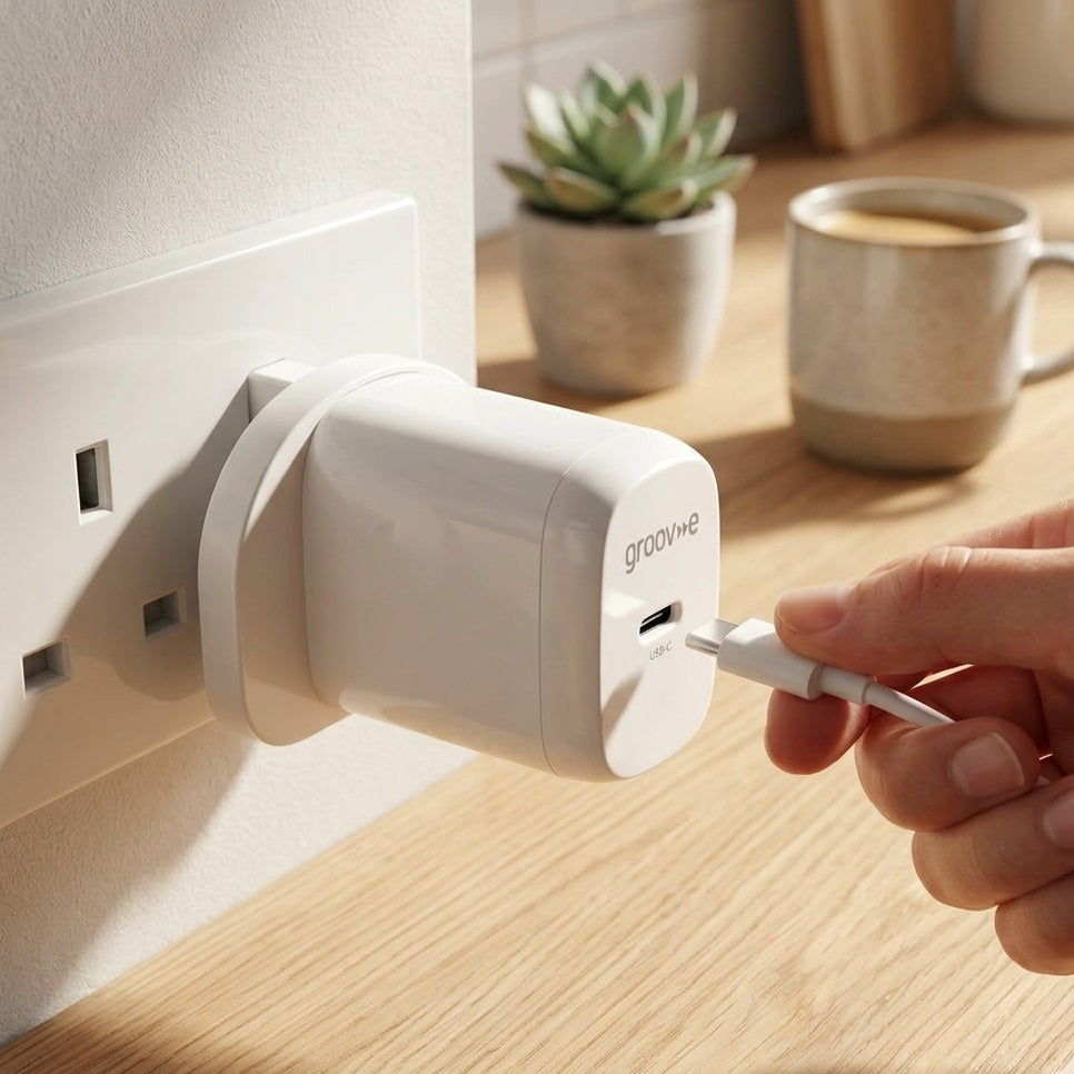 Groov-e USB-C Wall Charger White GVMA107WE | Fast Charge | USB-C Port | 25W Power Delivery | GaN Technology