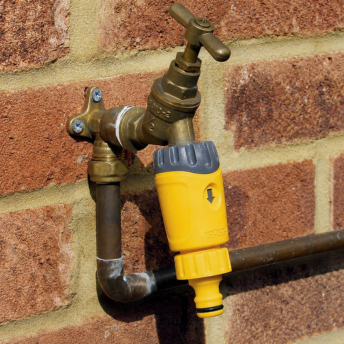 Hozelock Non Return Tap Connector Valve Yellow and Grey 21819000 | Durable Plastic Connector | Backflow Prevention Valve | Tap Hose Adapter | Supplied with Complete Fittings