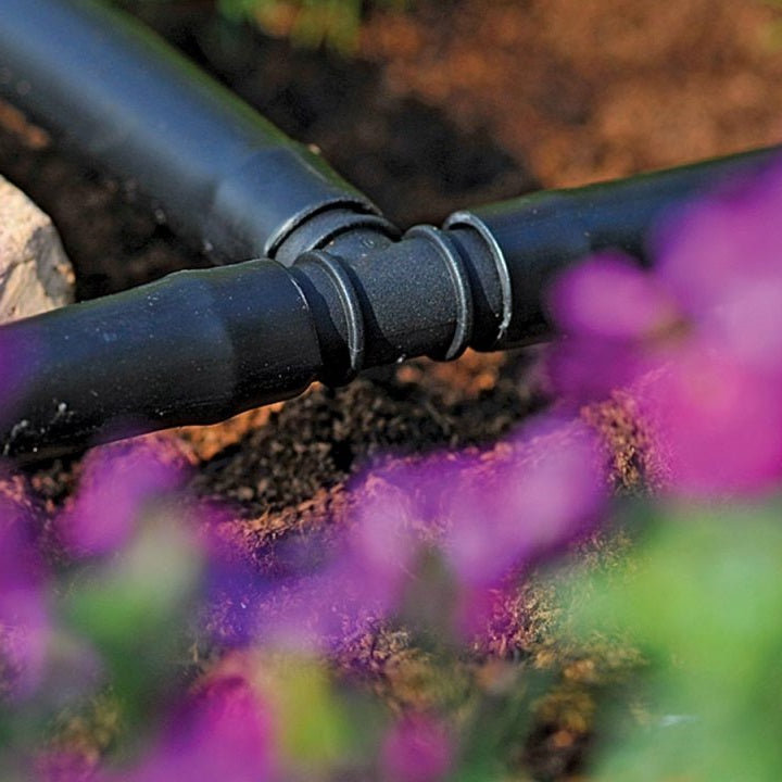Hozelock Pot Watering Kit Assorted Pack of 20 Drippers 100-001-400 | Supplied With Complete Fittings | Automatic Watering for Patio Pots | Hanging Baskets and Borders | Veg Patches and Greenhouse Plants | Save Time and Water | Easy Set-UP | Healthier