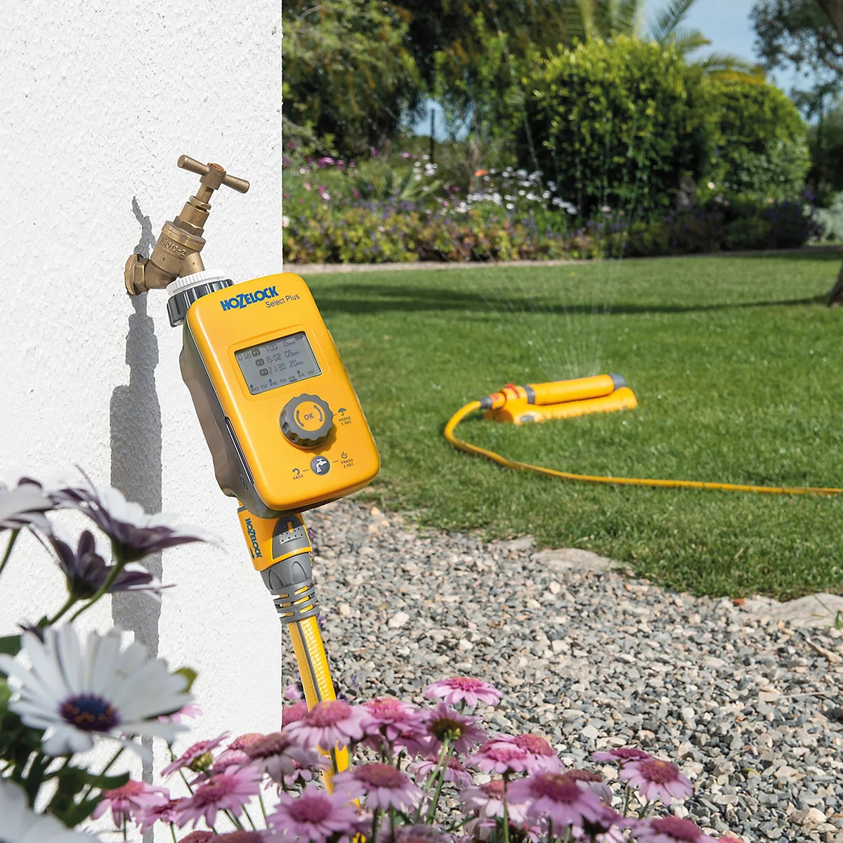 Hozelock Select Plus Controller Water Timer Yellow 22240000 | Supplied With Complete Fittings | Digital Water Timer | Garden Tap Timer | Watering Schedule Controller