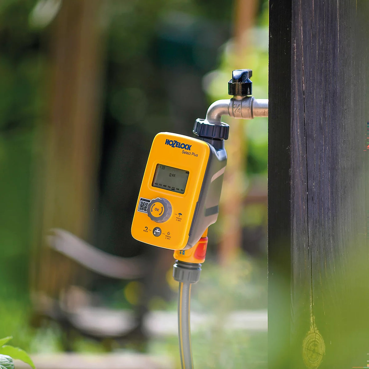 Hozelock Select Plus Controller Water Timer Yellow 22240000 | Supplied With Complete Fittings | Digital Water Timer | Garden Tap Timer | Watering Schedule Controller