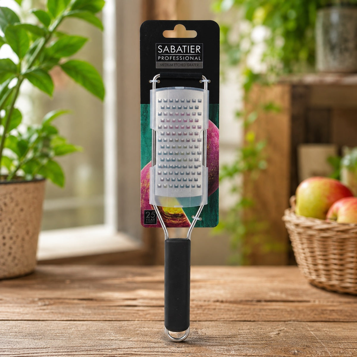 Sabatier Professional Medium Etched Grater with Blade Cover Chrome SABSEGR6047 | Cooking Accessories | Garlic Grater | Chocolate Grater | Food Grater | Kitchen Tool