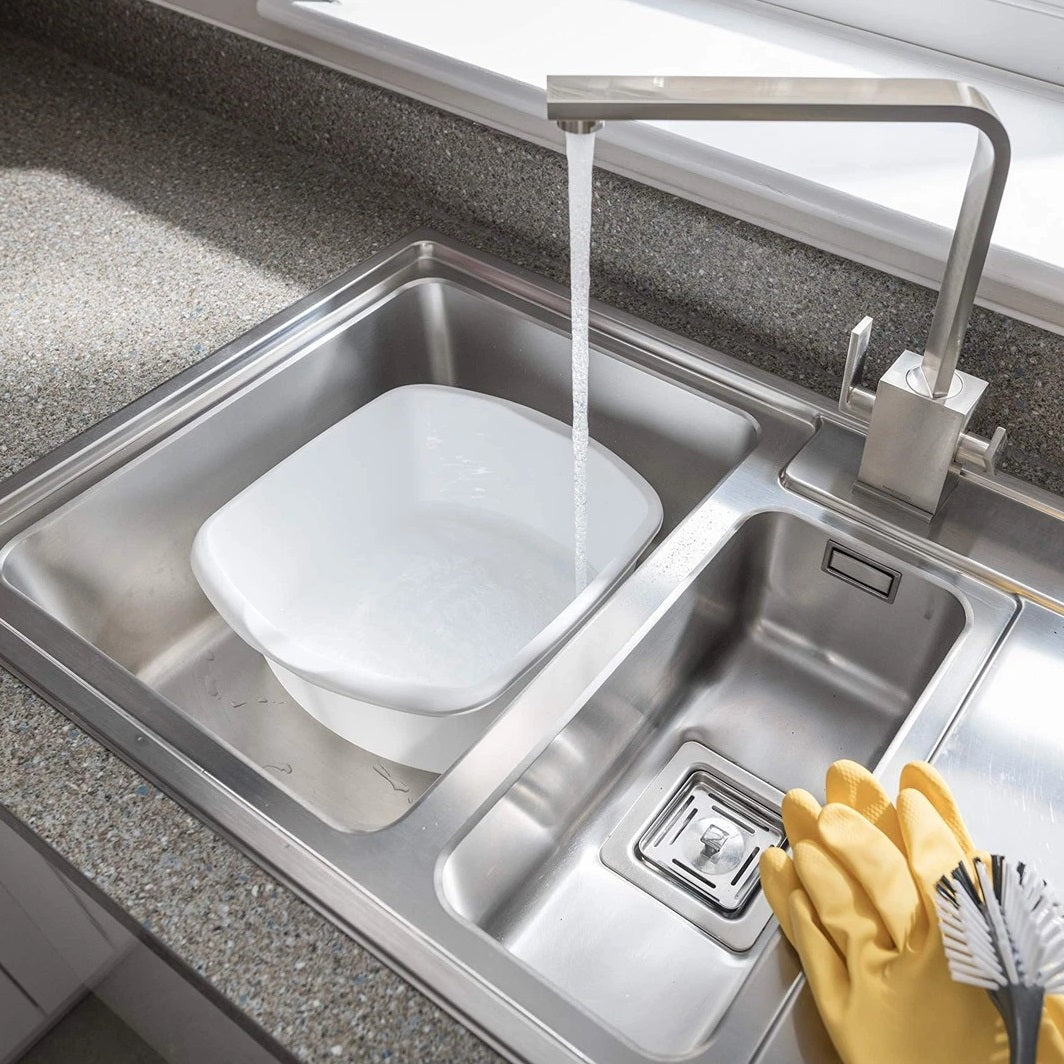 Addis Small Rectangular Bowl White 8Ltr 518084 | Hard Wearing and Wipe Clean | Washing Up Bowl | Plastic Utility Basin