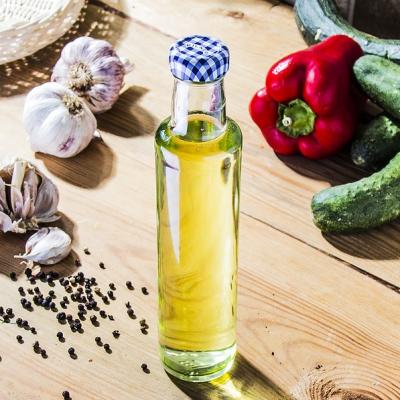 Kilner Round Twist Top Dressing Preserver Bottle for Condiments Dry Fruits and Herbs Clear 250ml 0025.573