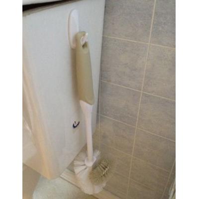 Command White Medium Self Adhesive Damage-Free Water-Resistant Dishwasher Safe Hanging Designer Hooks and Strips Holds 1.3Kg / 3lb 17081ES